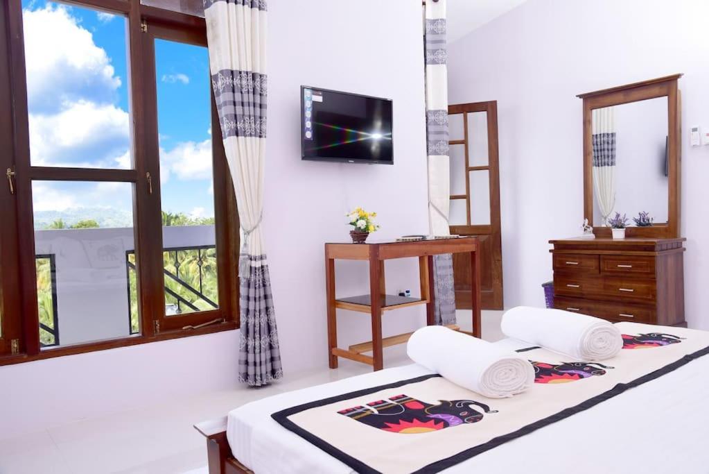 Saru Holiday Apartment - Upto 6 Guests Kandy Exterior photo